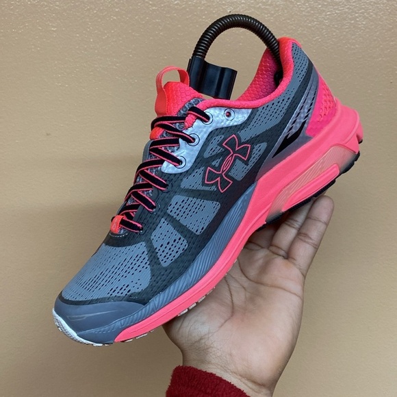 Under Armour Charged Bandit “Breast Cancer Awareness” - Picture 9 of 17